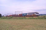 SNCF 72032 mit Zug 44947 von Stockem nach Woippy bei Autelbas-Barnich (BE) am 05.06.1998, 09.45u. Scanbild 7695, Fujichrome100.