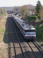 SNCF-CC72084 mit Intercité 1642 (Vesoul 15:20 - Paris-Est 1846).