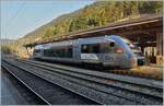 Bei der  Ligne des Horlogers  (Besançon - Le Locle) überflüssig geworden, wartet der SNCF X 73755 nun als TER 18136 in Vallorbe auf die Abfahrt nach Frasne.