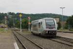 73774 mit TER 865806 Agen-Perigueux auf Bahnhof Le Buisson am 3-7-2014.