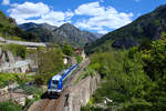 X 76683 der SNCF verlasst mit TER 22949 (Tende - Nice-Ville) den Bahnhof von St Dalmas de Tende in Richtung Breil-sur-Roya - 29.04.2017