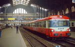 An der Spitze einer  Caravelle -Doppeltraktion steht XR8397 im Sommer 1993 im Pariser Gare du Nord
