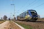 In Kürze erreicht SNCF TER Alsace X73907 am Nachmittag des 28.03.2017 als IRE (Freiburg (Brsg) Hbf - Mulhouse Ville) ihren nächsten Zwischenhalt in Müllheim (Baden), bevor er dann in