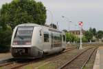 73728 mit TER 865809 Perigueux-Agen auf Bahnhof Le Buisson am 3-7-2014.