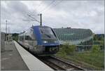 Der SNCF X 73756 verl�sst Meroux in Richtung Belfort.