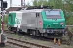 OSNABRÜCK, 30.04.2012, E-Lok 437026 der SNCF-Fret hat Pause beim Osnabrücker Hauptbahnhof