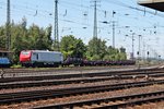 Durchfahrt am 14.06.2015 von Maquarie Rail/Captrain BB E37 519 mit einem Stahlzug in Koblenz Lützel in Richtung Trier/Luxembourg.