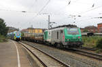 AKIEM 37023 durchfährt mit einem Ganzzug aus mit Langschienen beladenen Wagen den Bahnhof Minden (Westfalen).
Für wen die Lok im Einsatz war bzw. an wen sie aktuell vermietet ist, kann ich leider nicht beantworten.
Fotografiert am 14. September 2017.