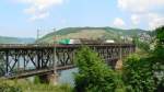 437 024 der SNCF/FRET berquert gerade in Bullay die Mosel und fhrt Richtung Trier.