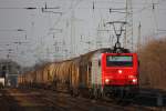 Die CBR E37 520 zog am 4.2.12 einen Papierzug durch Ratingen-Lintorf.Im Zug liefen noch ein paar Kesselwagen mit.