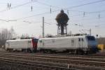 Akiem/TWE E37 527+CBR/TWE E37 517 am 8.3.14 abgestellt in Duisburg-Entenfang.
02.03.2015 Niklas Eimers