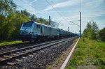 37 032 ist am 10.05.16 bei Wutha mit einen Kesselzug in Richtung Eisenach unterwegs.