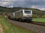 37030 mit der Wagenlok 37031 und einem Kesselwagenzug in Fahrtrichtung Süden.