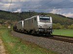 37030 mit der Wagenlok 37031 und einem Kesselwagenzug in Fahrtrichtung Süden. Aufgenommen am 26.04.2015 zwischen Mecklar und Ludwigsau-Friedlos.