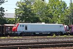 Seitenansicht von Maquarie Rail/Captrain BB E37 519 am 14.06.2015, als sie mit einem Stahlzug durch Koblenz Lützel gen Trier fuhr.