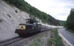 Krokodil der SNCF 12060 kommt mit einem Kalkzug vom Steinbruch bei  Pagny Meuse am 22.5.1998.