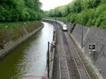 Eine Doppeleinheit vom Typ TGV-Reseau fhrt als TGV2496 am Einschnitt westlich des Arzviller Tunnels von Strasbourg nach Paris.