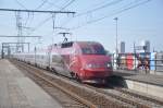 Thalys 4540 nach Amsterdam, aufgenommen 01.08.2015 am Bahnhof Antwerpen-Luchtbal 