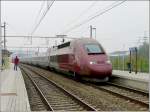 Der Thalys PBKA 4307 durchfhrt am 13.04.09 den Bahnhof von Angleur in Richtung Kln.