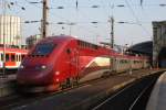 Thalys PBKA zur Weiterfahrt nach Paris steht abfahrbereit in Kln Hbf am 27.09.09