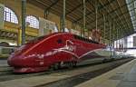 Thalys 9321 nach Bruxelles Midi steht bereit auf Gleis 8 im Bahnhof Paris Gare du Nord, 07.05.2011.