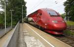 Der Thalys aus Köln-Hbf-Paris(F) kommt durch Kohlscheid als Umleiter aus Richtung Neuss,Herzogenrath und fährt in Richtung Aachen-West,Hbf und fährt die Kohlscheider-Rampe hoch nach