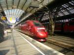 Was ist denn das......Ein Thalys mit  Werbung  fr  TOGEther since 1957 fr ein gemeinsames Europa  steht als THA 9217 von Paris Nord in Kln Hbf auf Gleis 1.