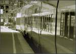 Frankreichs schneller Zug in der Schwabenmetropole -     TGV im Stuttgarter Hauptbahnhof, 04.06.2011 (M)