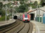 Rote SNCF Computermaus Z 24403 der SNCF Baureihe Z 24500 (TER 2N NG) in Villefranche sur Mer.