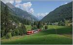 Ein SNCF Z 850 hat den Bahnhof von Vallorcine verlassen und fährt nun in Richtung Chamonix.