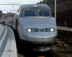 Noch schnell ein Abschiedskuss, dann geht die Reise los! TGV 537 kurz vor der Abfahrt nach Paris im Bahnhof Luxemburg.