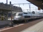 Ein TGV 540 (Rseau) steht im Bahnhof Luxembourg, und wartet auf die Abfahrt nach Paris EST, ber Thionville und Metz,dies ist ein gewhlich TGV mit 2 System.