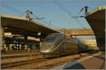 TGV 6706 von Mulhouse nach Paris Gare de Lyon wartet in Mulhose aufdie Abfahrtszeit um 15.37.