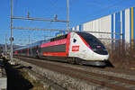 TGV Lyria 4717 fährt Richtung Bahnhof Itingen.