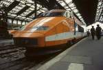 TGV Sud-Est - als sie noch orange waren... Paris, Gare de Lyon, Aug. 1982, HQ-Scan ab Dia.