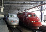 SNCF TGV Réseau 4513, und Thalys SNCF TGV PBA No. 4536, Bruxelles Midi, 3.12.2010.