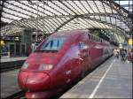 Ein Thalys-Triebzug fhrt am 15.10.2006 in Kln Hbf ein.