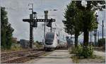 Der TGV Lyria 4416 von Paris Gare de Lyon verlässt Frasne.