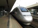 Ein TGV2800 als Ersatzzug von ICE 9552 von Frankfurt(Main)Hbf nach Paris Est.Am 06.06.08 beim Halt in Mannheim Hbf.