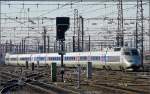 Der TGV 4513 kommt am 14.02.09 aus Paris Nord und fhrt in den Bahnhof Bruxelles Midi ein.