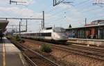 Chelles bei Paris am 16.6.2015: TGV 541 um 15.38 Uhr aus Paris Rtg.