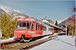 Ein damals noch fast fabrikneuer* SNCF / TMR BDeh 4/8 / Z800 erreicht von Saint Gervais kommend den Bahnhof von Chamonix.