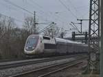 Aus Richtung Stockstadt kommt hier der 4717 der SNCF bei Riedstadt/Goddelau gen Frankfurt am Main gefahren. Sonntag den 3. Februar 2019