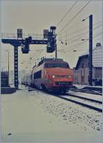 Der TGV 22  Champs-d'Elyssée  von Lausanne nach Paris Gare de Lyon erreicht Frasne.