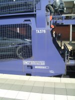 Hier die Anschriften an einem Gefco Autotransportwagen am 1.7.2012 in Gieen.