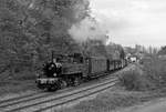 Train Thur Doller Alsace - Mallet  Cirey No. 2  beschleunigt am 27.10.2019 einen stattlichen Zug aus dem Bahnhof Burnhaupt heraus in Richtung Sentheim.