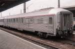 INOX Speisewagen mit Generatorabteil (ehemalige TEE-Wagen) in ein Euro-City von Amsterdam nach Paris-Nord fotografiert in Brussel-Zuid am 20-08-1994.