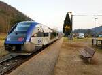 Elsaß_Thurtal-Bahn (vallée de Thur) Mülhausen-Kruth_X 73 516 [Alstom De Dietrich] auf seiner jahrelangen Stammstrecke am Endbhf.
