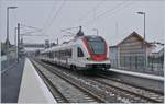 Der SBB RABe 522 206 ist von Biel/Bienne nach Meroux TGV unterwegs und konnte beim hier bei seinem kurzen Halt in Grandvillars fotografiert werden.