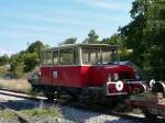 2007 der SNCF abgekaufte Draisine TYP DU 65 des Train Touristique der Velorail du Larzac im Bahnhof von Sainte-Eulalie-de-Cernon.